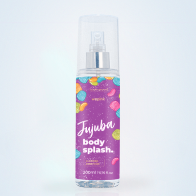Frasco de body splash com rótulo roxo decorado e spray