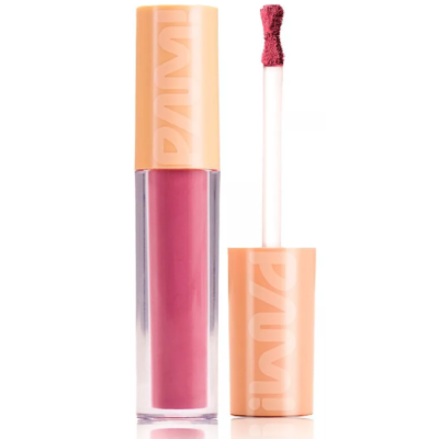 Batom líquido rosa com embalagem transparente e tampa cor salmão com texto PAVVI