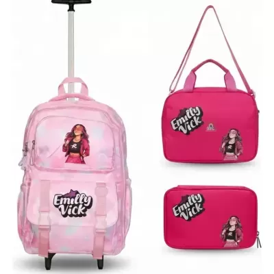 Conjunto de mochila e bolsas rosa com imagem de personagem e texto Emily Vick