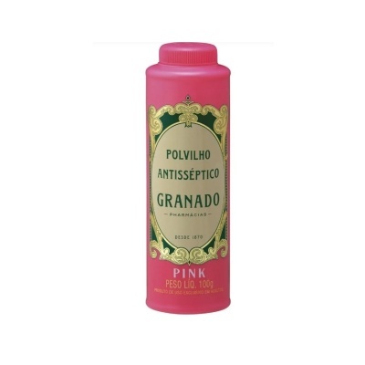 Frasco rosa de Polvilho Antissético Granado com rótulo verde e creme.