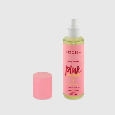 Frasco de body splash rosa com líquido amarelo e tampa rosa retirada
