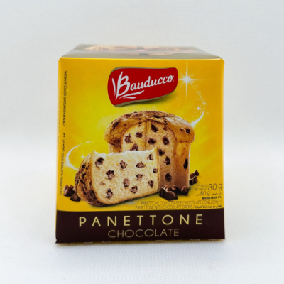 Embalagem de Panettone Bauducco chocolate com imagem do produto e detalhes textuais.