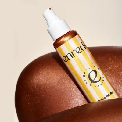 Iluminador&#x20;Corporal&#x20;Beijo&#x20;de&#x20;Sol&#x20;&#x2B;&#x20;Acess&#x00F3;rio&#x20;de&#x20;Cabelo&#x20;Enredo&#x20;by&#x20;Brunna