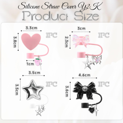 Quatro tampas de silicone para palhinhas com pingentes decorativos em vários formatos e cores.