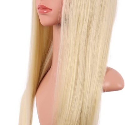 Peruca&#x20;com&#x20;Franja&#x20;Apar&#x00EA;ncia&#x20;Natural&#x20;Feita&#x20;Kanekalon&#x20;56&#x20;cm