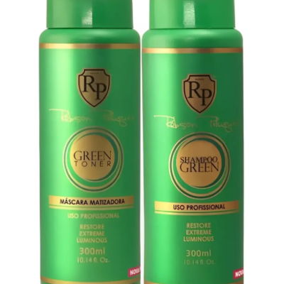 Dois frascos verdes com detalhes dourados, um como máscara matizadora e outro como shampoo, ambos de 300ml