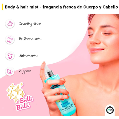 Mulher segurando frasco azul de spray Body & hair mist, fundo rosa claro e texto informativo