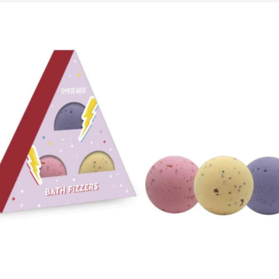 esferas efervescentes para banho e embalagem triangular cor-de-rosa