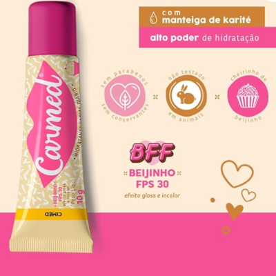 Tubo de creme Carmed bege e rosa com texto promocional ao lado
