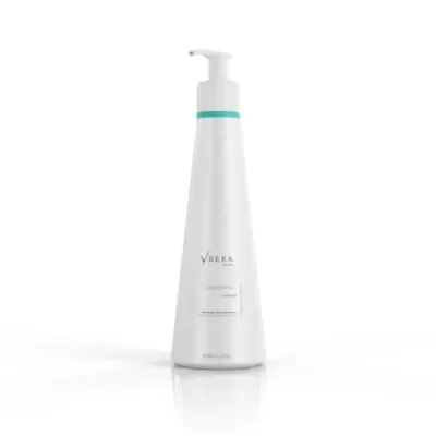 Frasco branco com doseador e rótulo Ybera Universal Lissage de 250ml