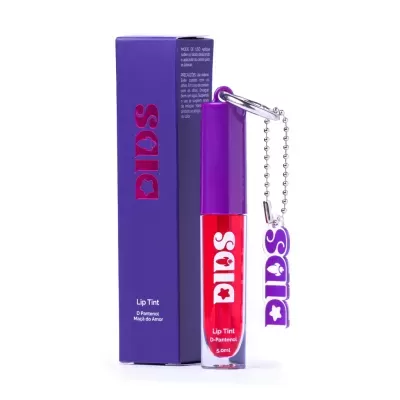 Lip Tint Solis com embalagem roxa e frasco vermelho com tampa roxa.