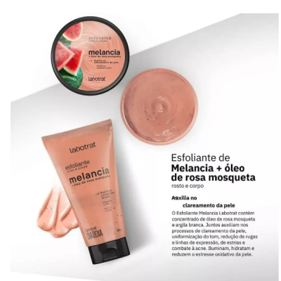 Esfoliante de melancia Labotrat em tubo e pote aberto cor de rosa com texto promocional ao lado