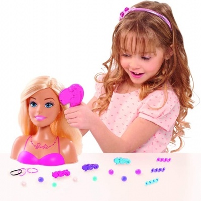 Busto&#x20;Barbie&#x20;B&#x00E1;sico&#x20;ou&#x20;Luxo