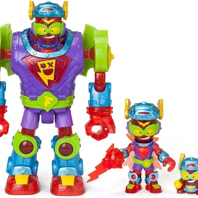 Robot&#x20;Articulado&#x20;Kid&#x20;com&#x20;Acess&#x00F3;rios&#x20;de&#x20;Combate