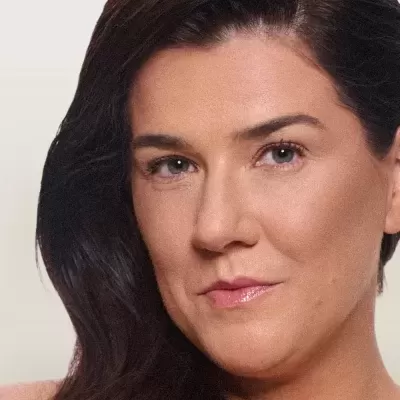 Mascavo&#x20;Shape&#x20;Stick&#x20;Contorno&#x20;em&#x20;Bast&#x00E3;o&#x20;Almond&#x20;6g