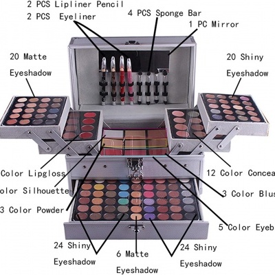 Estojo de maquilhagem completo com múltiplos produtos e sombras de olhos coloridas.