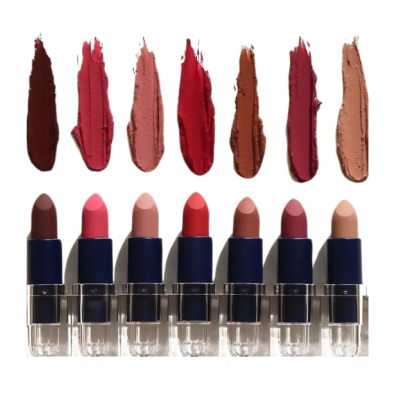 Sete batons em tons variados com amostras acima