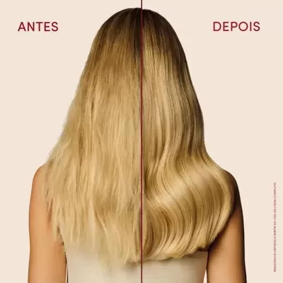 Antes e depois de cabelo loiro com cabelo frisado à esquerda e cabelo liso à direita