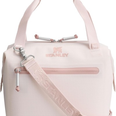 Mala rosa claro com alça e bolso frontal da marca STANLEY