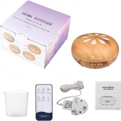 Difusor de aroma em padrão madeira claro com acessórios e caixa