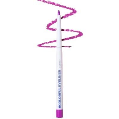 Eyeliner colorido em caneta branca com ponta roxa e risca curva roxa