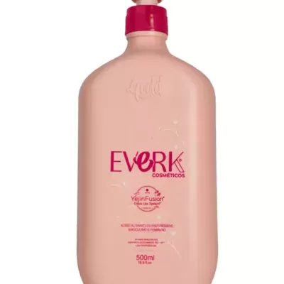 Frasco rosa claro com tampa vermelha de cosméticos EVERK