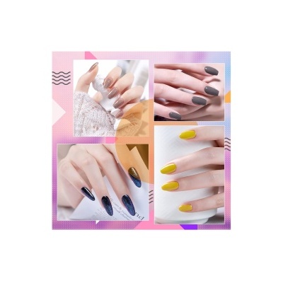 Quatro conjuntos de unhas artificiais em cores cinza claro, preto fosco, preto brilhante e amarelo