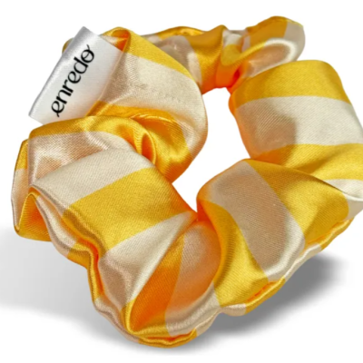 Iluminador&#x20;Corporal&#x20;Beijo&#x20;de&#x20;Sol&#x20;&#x2B;&#x20;Acess&#x00F3;rio&#x20;de&#x20;Cabelo&#x20;Enredo&#x20;by&#x20;Brunna