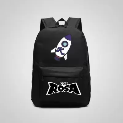 Mochila preta com estampa de foguete e texto ROSA