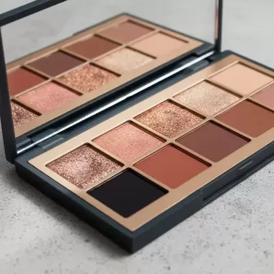 Paleta&#x20;De&#x20;Sombras&#x20;-&#x20;Neutrals&#x20;Not&#x20;So&#x20;Basic&#x20;12g&#x20;Petrizi