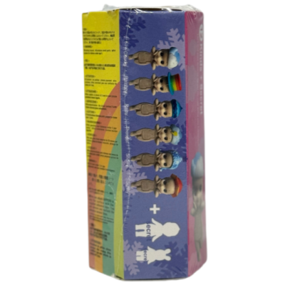 Embalagem colorida com ilustrações de bonecos de neve e texto em várias línguas.