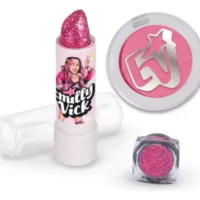 Conjunto de maquilhagem com baton glitter rosa, sombra rosa com logo EV e glitter solto rosa.
