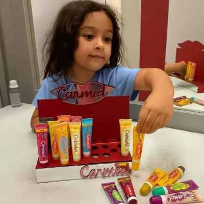 Expositor&#x20;Organizador&#x20;Carmed&#x20;Para&#x20;15&#x20;Gloss