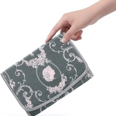 Estojo&#x20;J&#x00F3;ias&#x20;em&#x20;Veludo