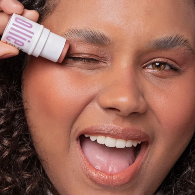 Ollie&#x20;Bast&#x00E3;o&#x20;3&#x20;Em&#x20;1&#x20;Fps&#x20;95&#x20;Blush,&#x20;Batom&#x20;E&#x20;Sombra