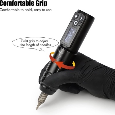 Máquina de tatuagem preta com ecrã digital e botões de controlo