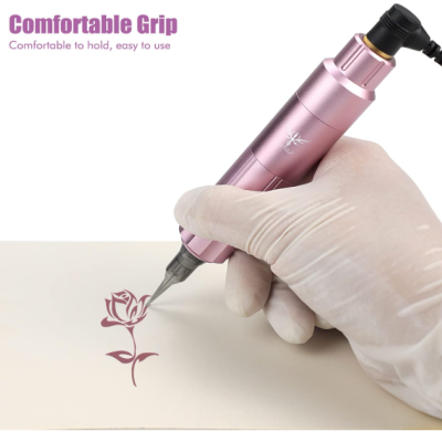 Máquina de tatuagem portátil rosa com desenho de flor e texto explicativo