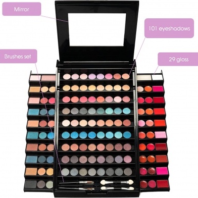 Paleta de maquilhagem com sombras, glosses, pincéis e espelho