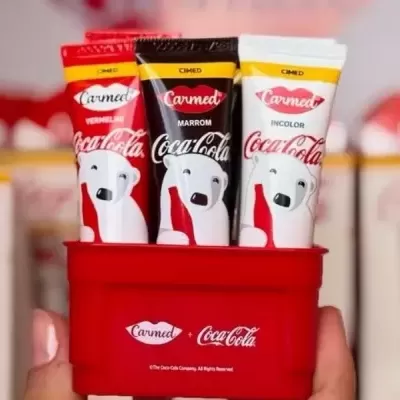 Carmed&#x20;Kit&#x20;Coca-cola&#x20;3&#x20;Hidratantes&#x20;Labiais&#x20;&#x2B;&#x20;Engradado&#x2705;PRONTA&#x20;ENTREGA