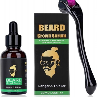 Frasco âmbar de sérum para barba, embalagem preta com texto dourado e verde, e dermaroller preto com agulhas roxas