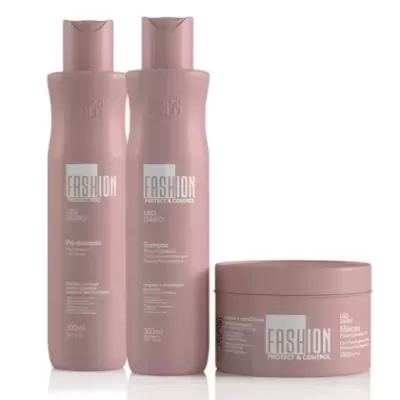 Conjunto de produtos para cabelo FASHION PROTECT & CONTROL rosa, com shampoo, pré-shampoo e máscara.