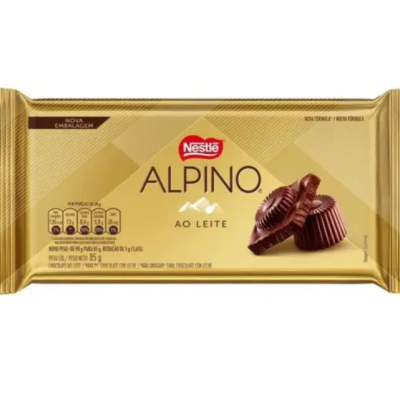 Barra de chocolate Nestlé Alpino ao leite em embalagem dourada