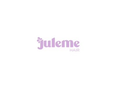 Logótipo da marca 'juleme HAIR' em letras lilás com uma pequena flor.