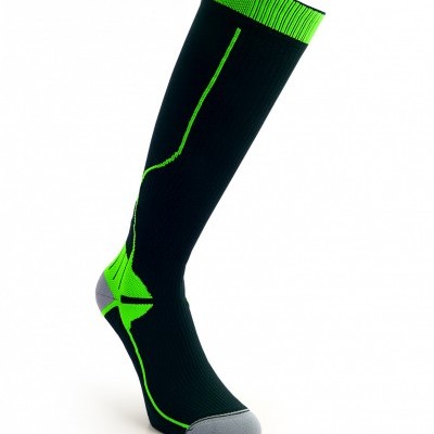 Meia desportiva preta com verdes e cinzento