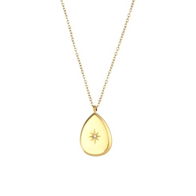 Colar dourado com pendente em forma de gota e desenho de estrela com brilhante