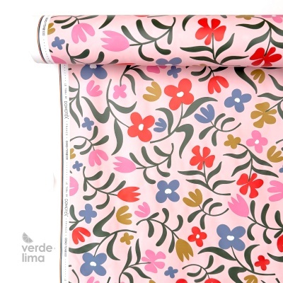 Tecido raincoat - flores fundo rosa