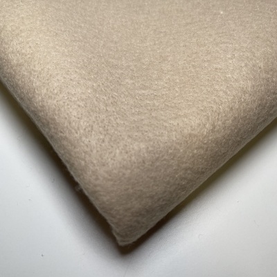 Retalho 43x70cm - Feltro Santa Fé - Caramelo Baby