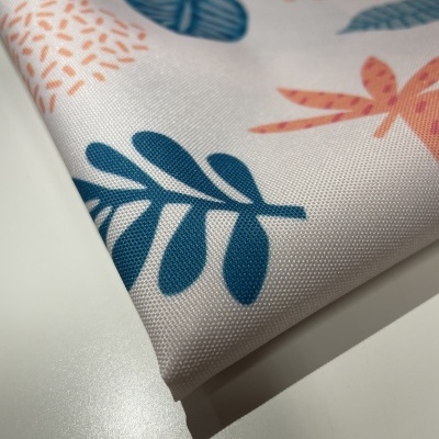 Retalho 43x141cm -  Nylon Impermeável - Folhas tropicais azul e salmão