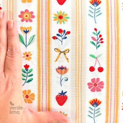 Tecido de Algodão - Riscas com flores e frutas