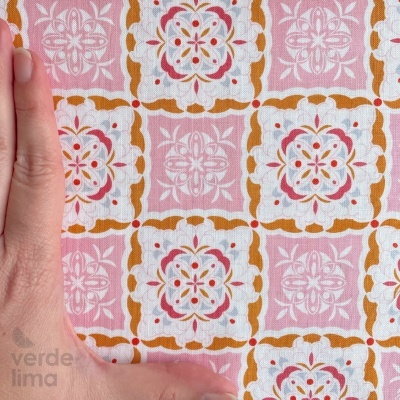 Tecido de Algodão - Heartsong - Tiles Pink